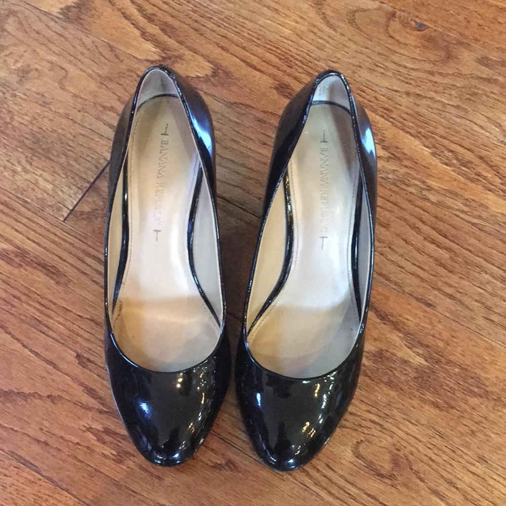 Banana Republic Patent Leather Wedges